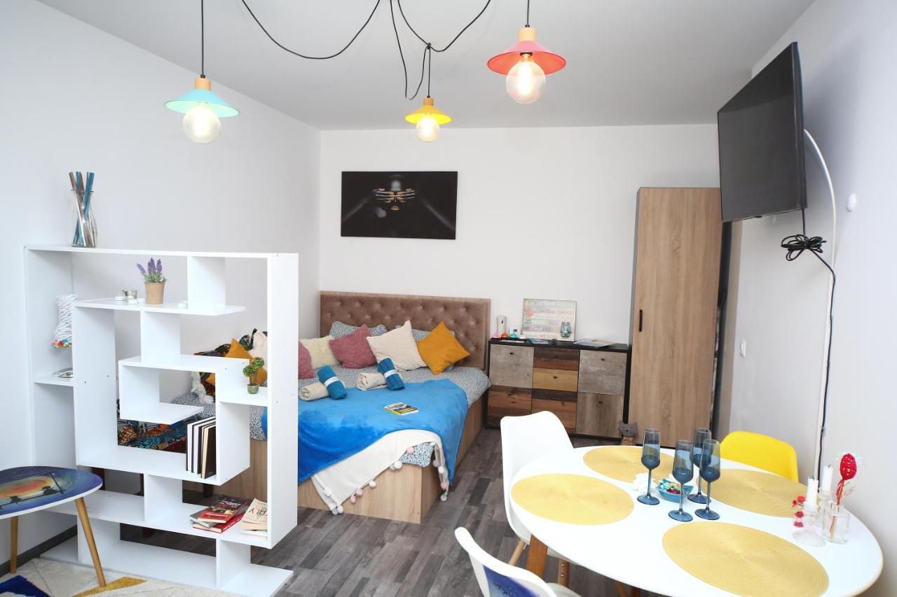 B&M Apartment Брашов Екстериор снимка