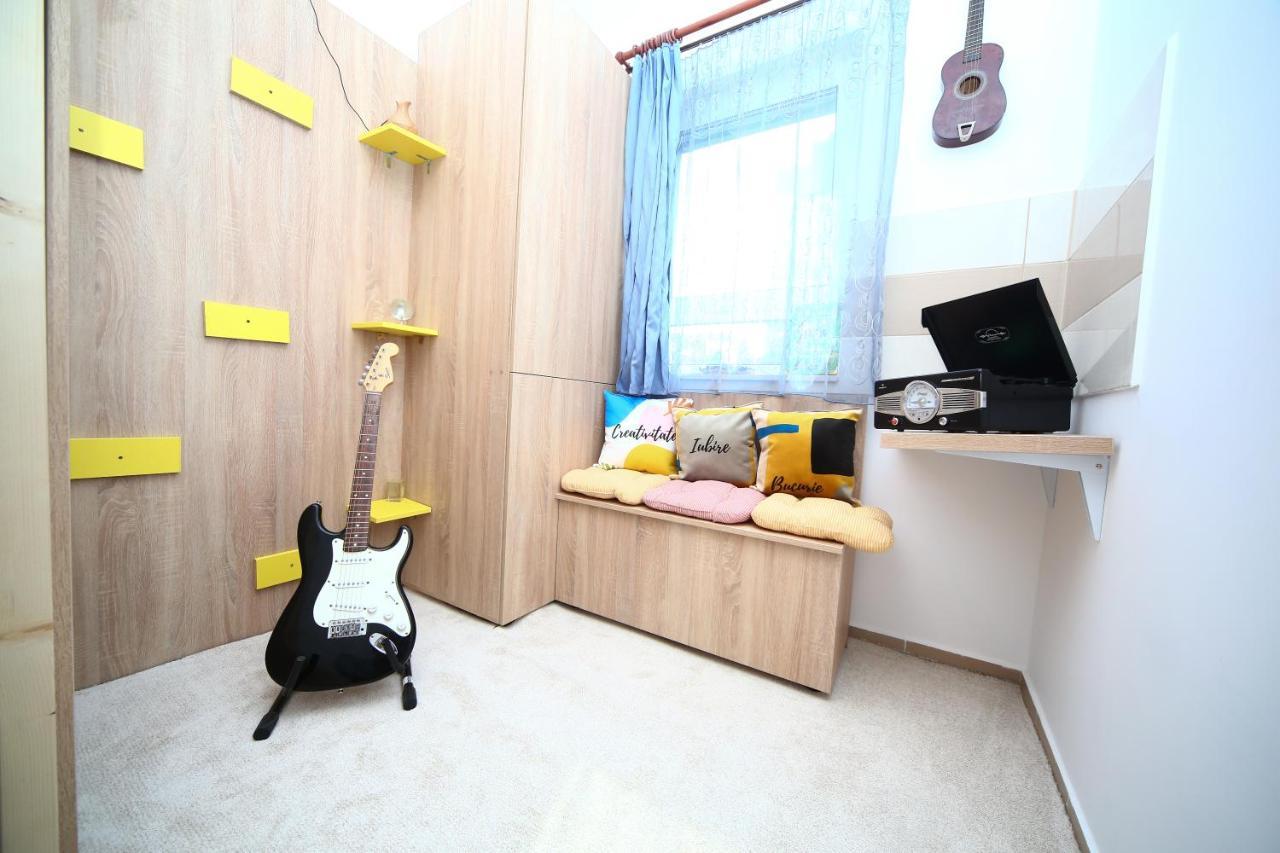 B&M Apartment Брашов Екстериор снимка