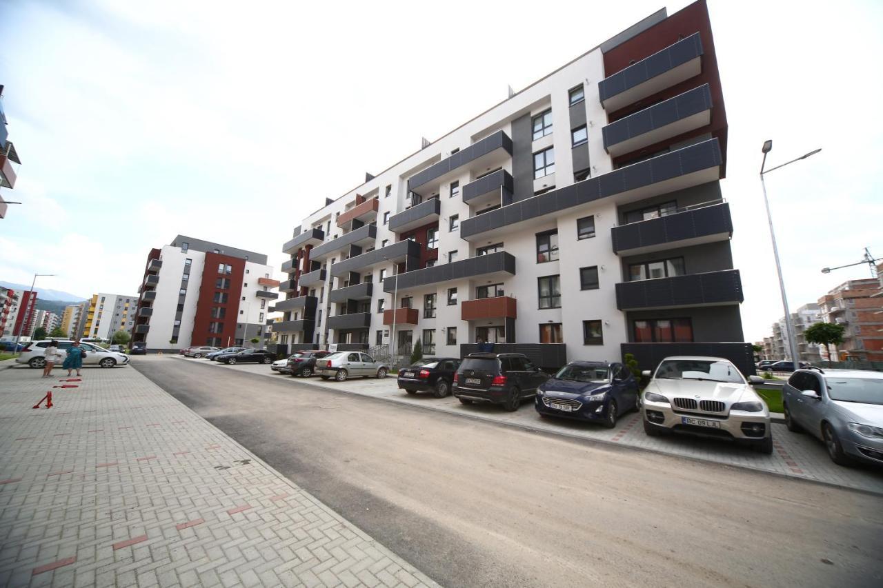 B&M Apartment Брашов Екстериор снимка