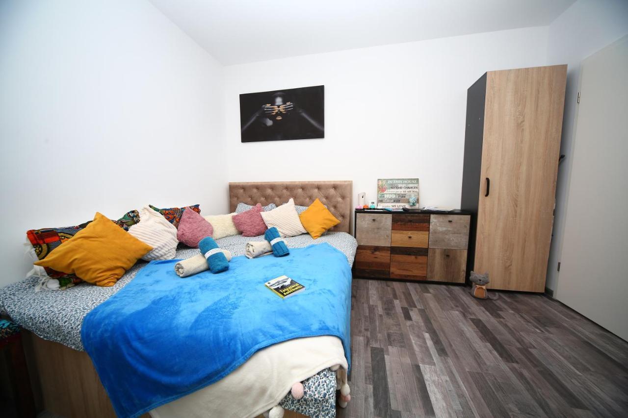 B&M Apartment Брашов Екстериор снимка